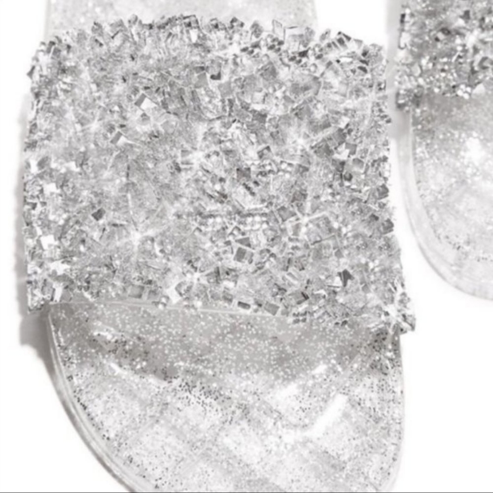 🖤 LAST ONE 🖤 8.5 Silver Sequin Glitter Slides - Picture 4 of 5